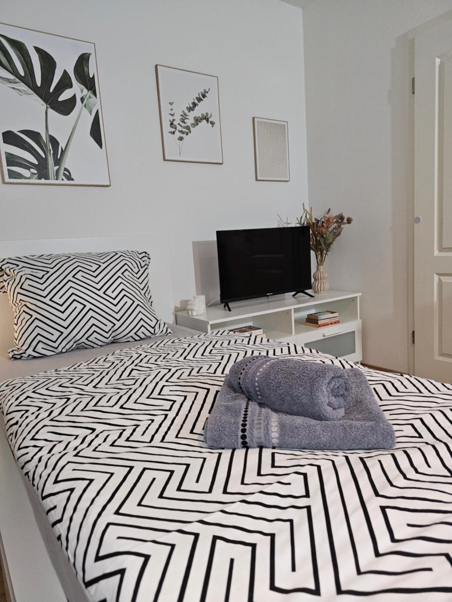 Modern Studio Near Duesseldorf Airport & Messe/Fair Meerbusch Extérieur photo